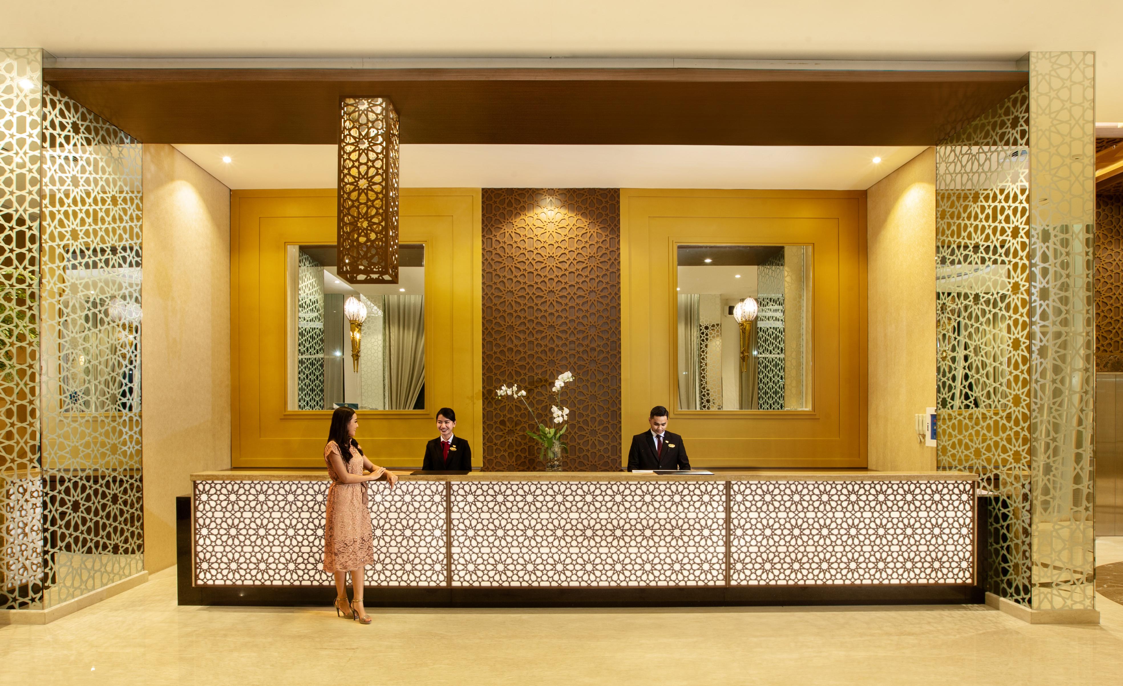 Hotel Santika Gresik Εξωτερικό φωτογραφία