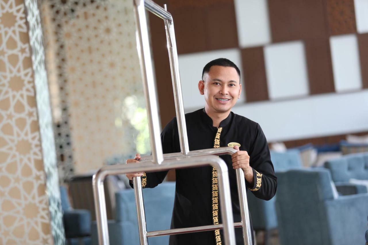 Hotel Santika Gresik Εξωτερικό φωτογραφία