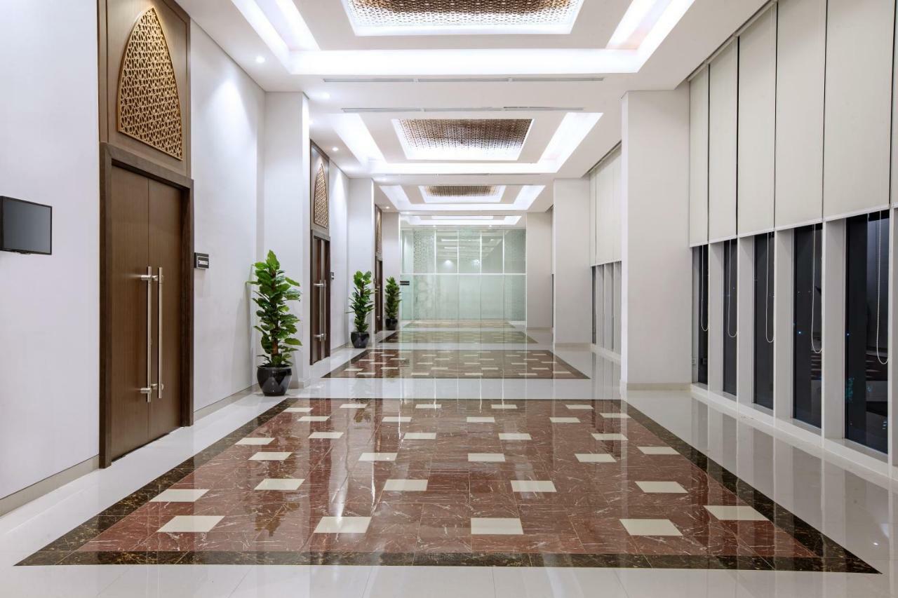Hotel Santika Gresik Εξωτερικό φωτογραφία